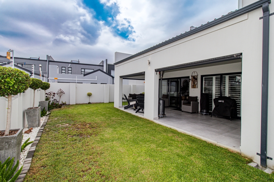 4 Bedroom Property for Sale in Sandown Western Cape